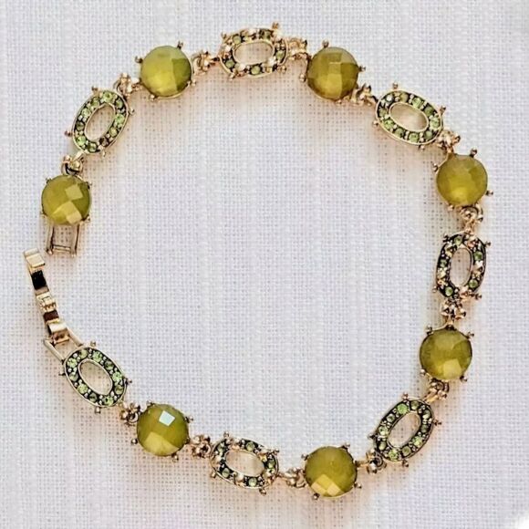 Liz Claiborne Gold Tone w/ Green Rhinestones Green Stones Bracelet 8" - Picture 2 of 5